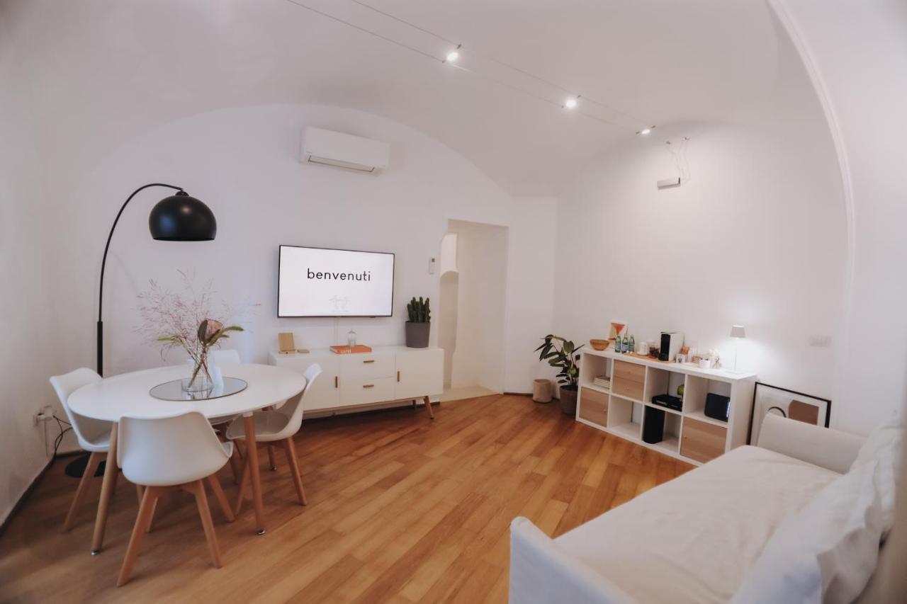 Insieme Suites ナポリ エクステリア 写真